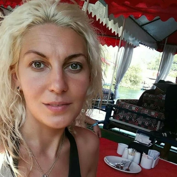 Meet your Posher, Curlybaddie - Picture 2 of 4